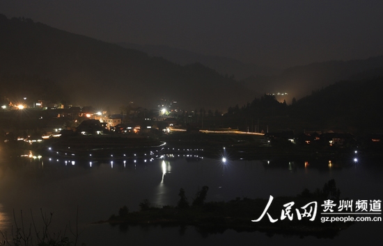 贵州榕江:美丽乡村夜色美