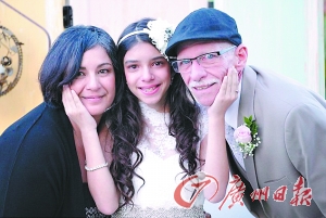 癌症父亲临终遗愿 11岁女儿提前婚礼