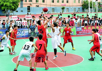 罗甸县第一届中学生希望杯篮球赛举行