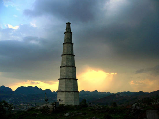 穿越古今回顾历史沧桑 双乳峰见证古老贞丰