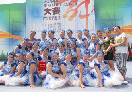 图为娄山关镇武胜社区艺术团