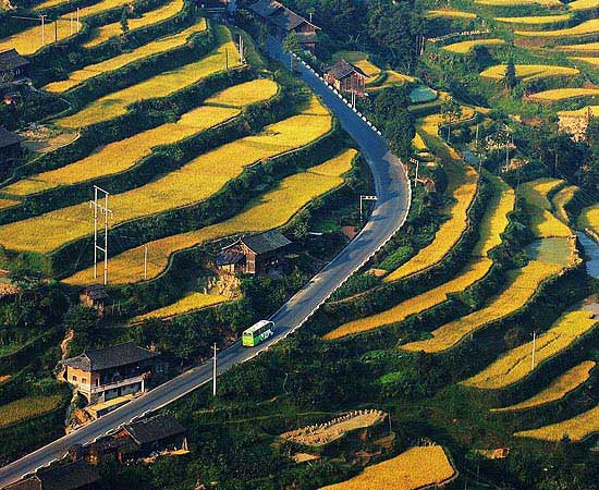 贵州省公路局美丽乡村小康路