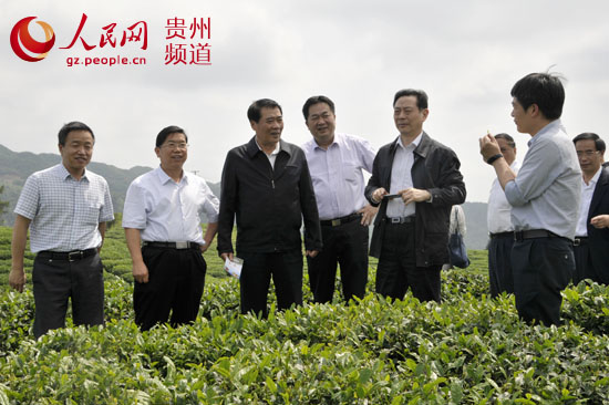 欧广源到贵州省雷山县调研扶贫开发工作