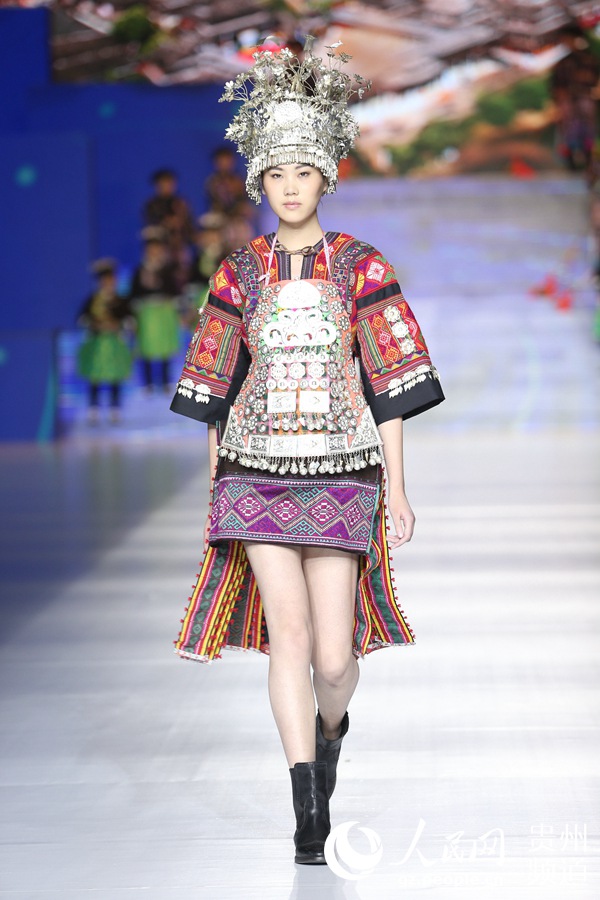 蝴蝶妈妈的世界:雷山苗族服饰高级定制专场秀将於11月