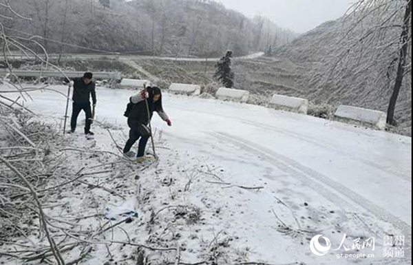 万山特区 人口_广西一个人口30万山区小县城,年游客接待量1400万 Powered by ...