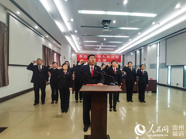 宣誓仪式现场。李宇 摄