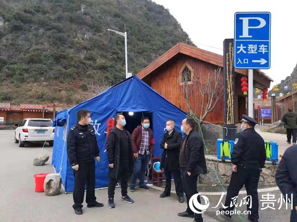 卡點巡查。陳柏安 攝