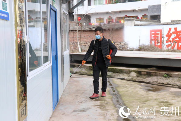 消毒。李金苗 攝