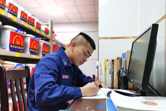 把青春獻給熱愛的“消防”