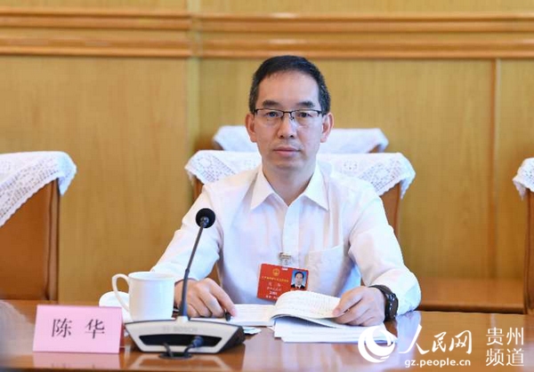 全國人大代表，盤江煤電集團黨委書記、董事長、總經理陳華