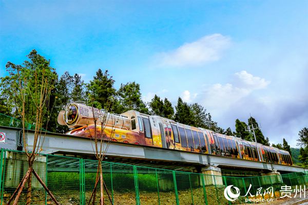 小火車。牟珂 攝