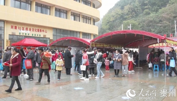 关岭多少人口_关岭大桥图片