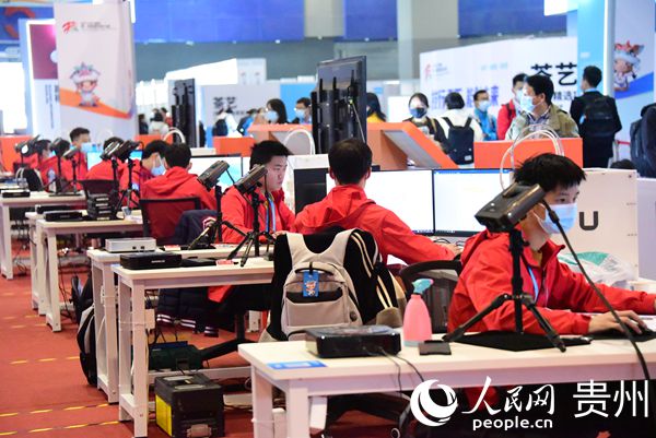 中華人民共和國第一屆職業技能大賽現場。張雷 攝