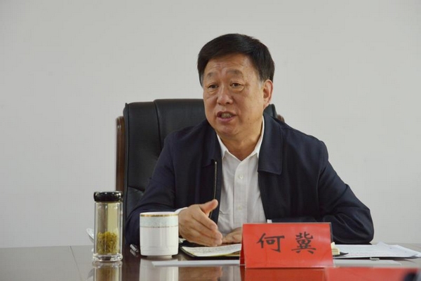 組長在講話。
