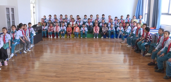 经过两年时间的发展，合唱团由最初的36人增加至现在的71人，由一个团发展到两个团。