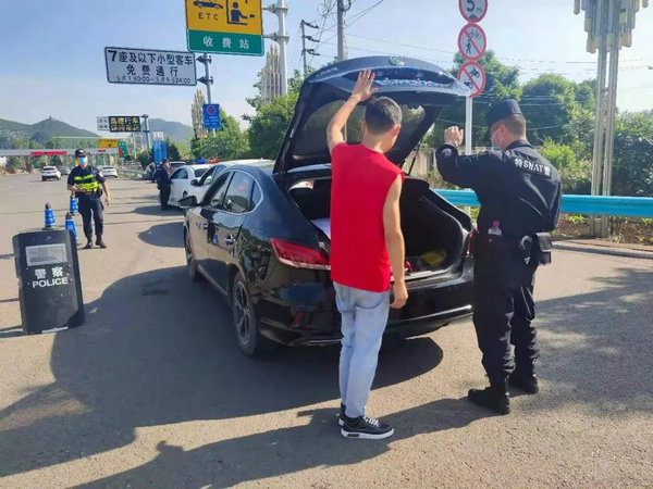 ��Ѳ����Ӹ���·�ڿ��㣬��һ���ţ���һ���ǡ�