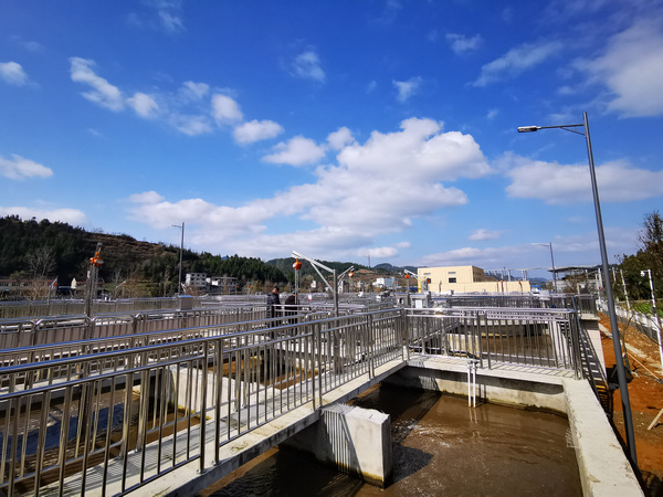 污水处理厂。