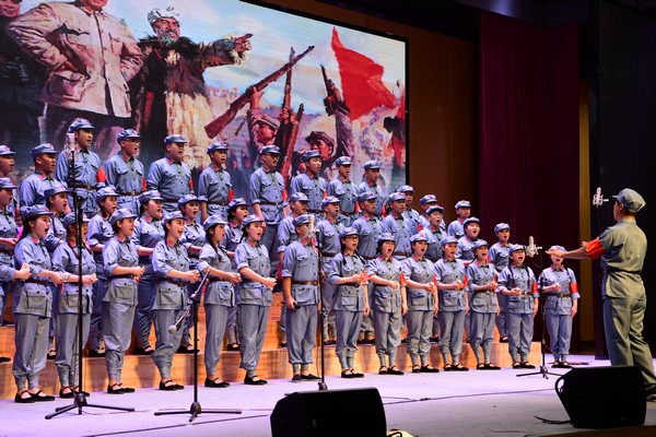 觀山湖區“唱響新時代 禮贊百年史”慶祝中國共產黨成立100周年合唱比賽現場。