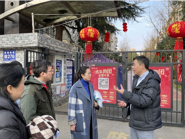 该街道针对停车难问题多次开展走访调研。