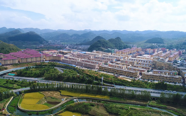 鑫旺大市場棚戶區改造易地扶分搬遷安置點。普定縣委宣傳部關供圖