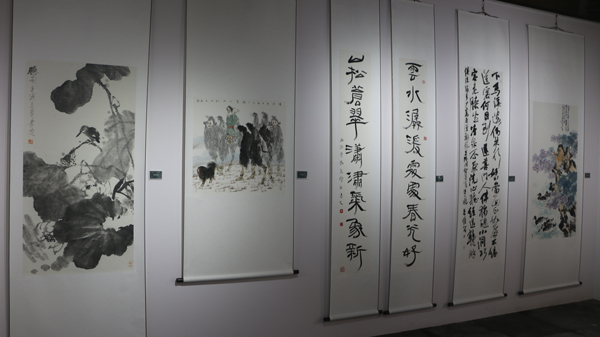 2022第三届“溪山春兴”贵州省美术书法作品展部分作品。江枫摄