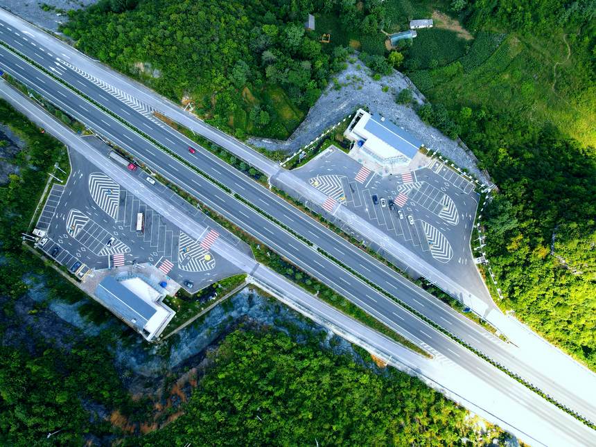 G56杭瑞高速大方縣境聯興停車區。徐厚喜攝