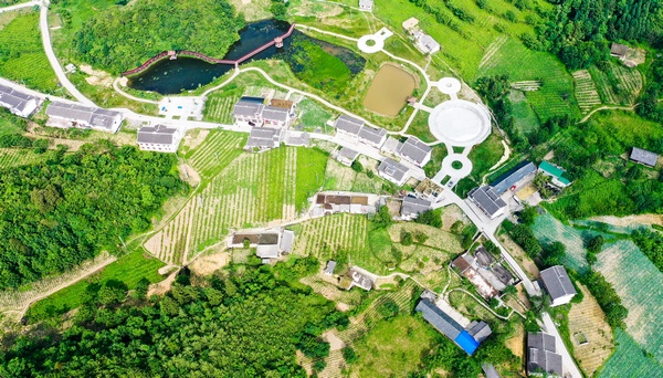 大方县星宿乡河山村航拍。周训贵摄