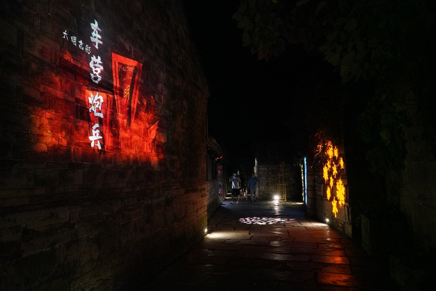 僻静的古镇小街。许钧泰摄
