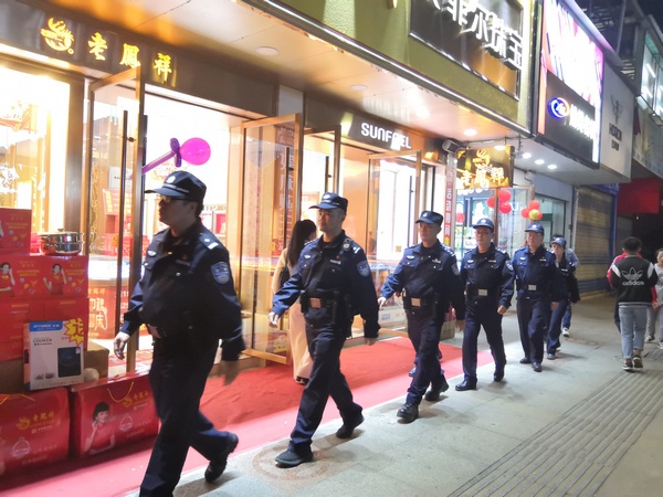 冬季平安守护行动现场。