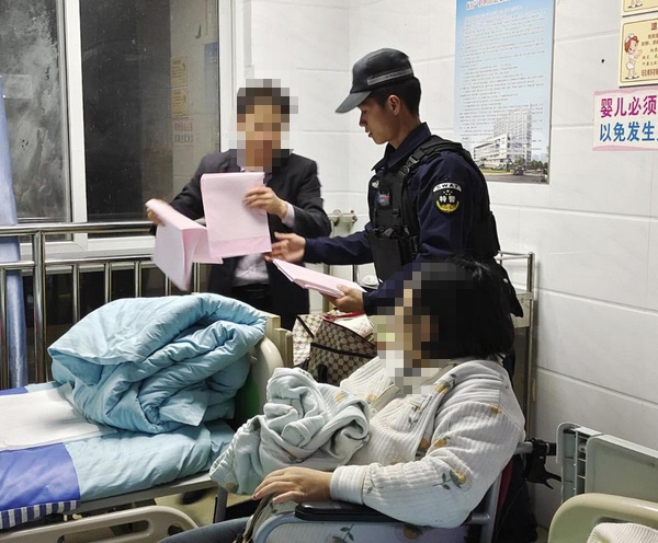临产孕妇3分钟得到了顺利就医。