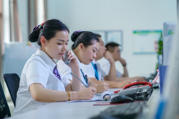 3  圖為熱情服務—仁赤監控所熱情服務—譚鑫—遵義營運中心。