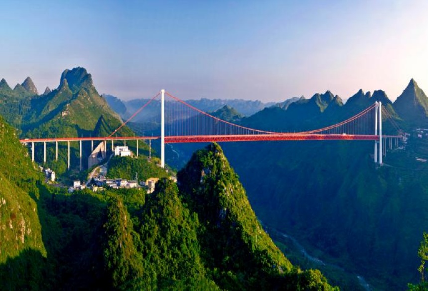 坝陵河大桥。贵州省文旅厅供图