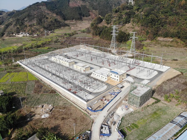 220千伏高洛变全景。马天涛摄
