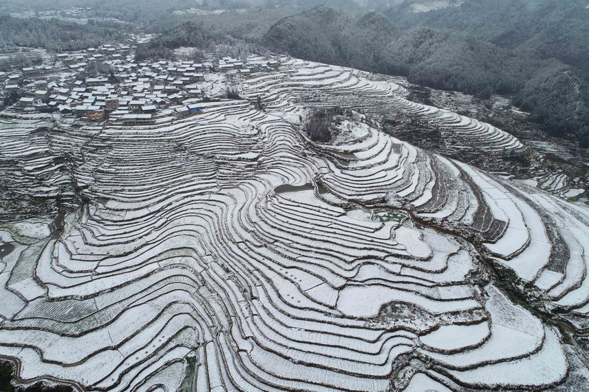 高要村雪后景色（无人机照片）。杨胜贤摄