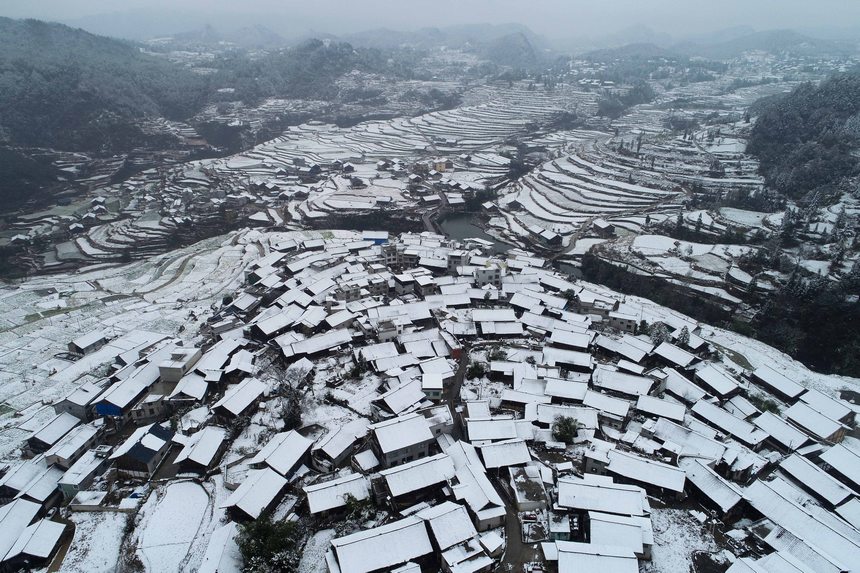 五一村雪后景色（无人机照片）。杨胜贤摄