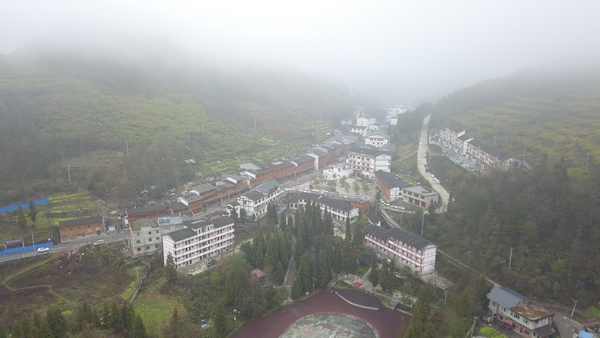 桐梓县马鬃苗族乡集镇。