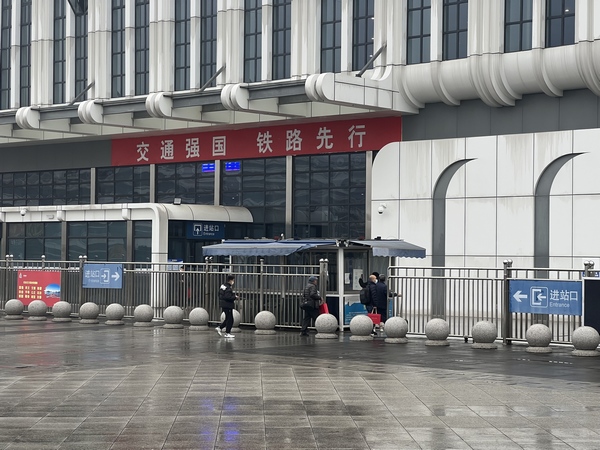 安顺西高铁站做好充分准备 迎接2023年春运。陈荣庆摄