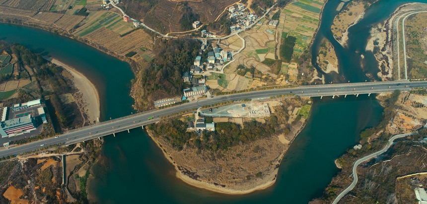 岐山坡大桥。