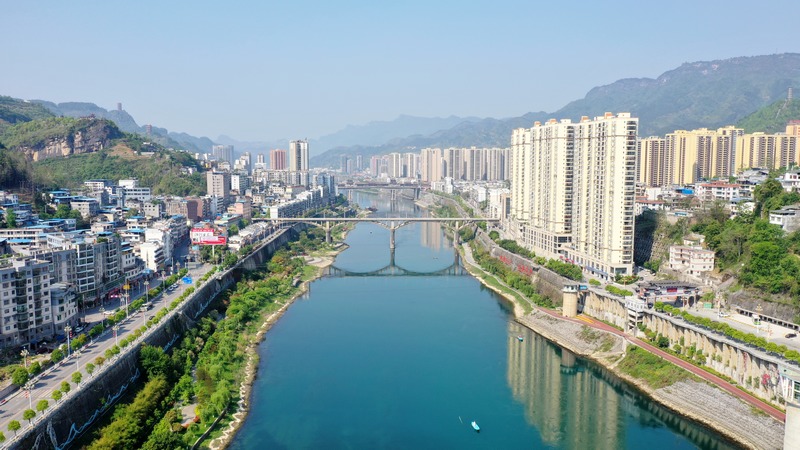 沿河县城   沿河融媒体中心供图.jpg