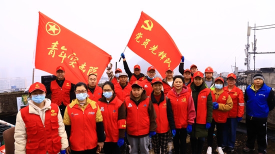 志愿者集体合影。