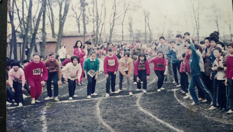 1、1989年拍摄的白云一中学生运动会（白云区委宣传部供图）。.jpg