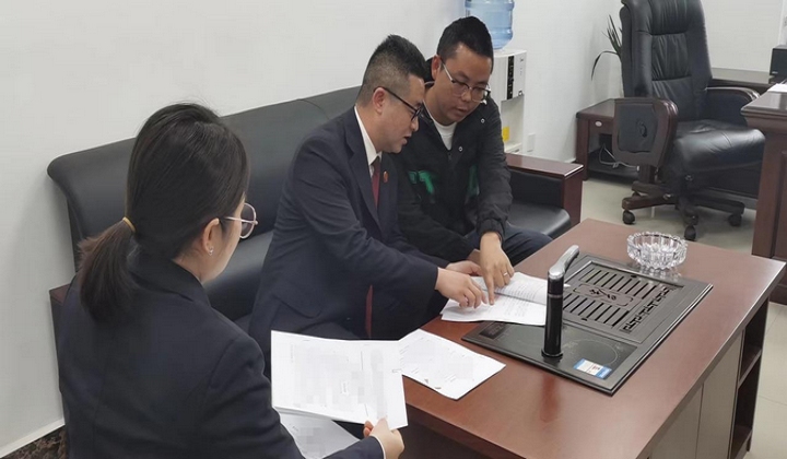 签订“检察联络室工作联系机制”。