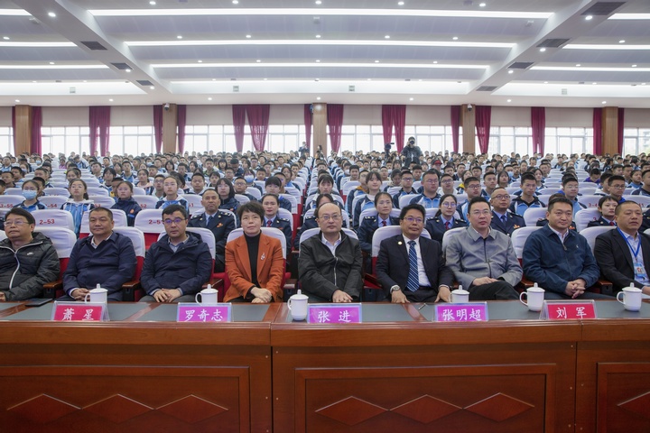 活动现场。陈移摄