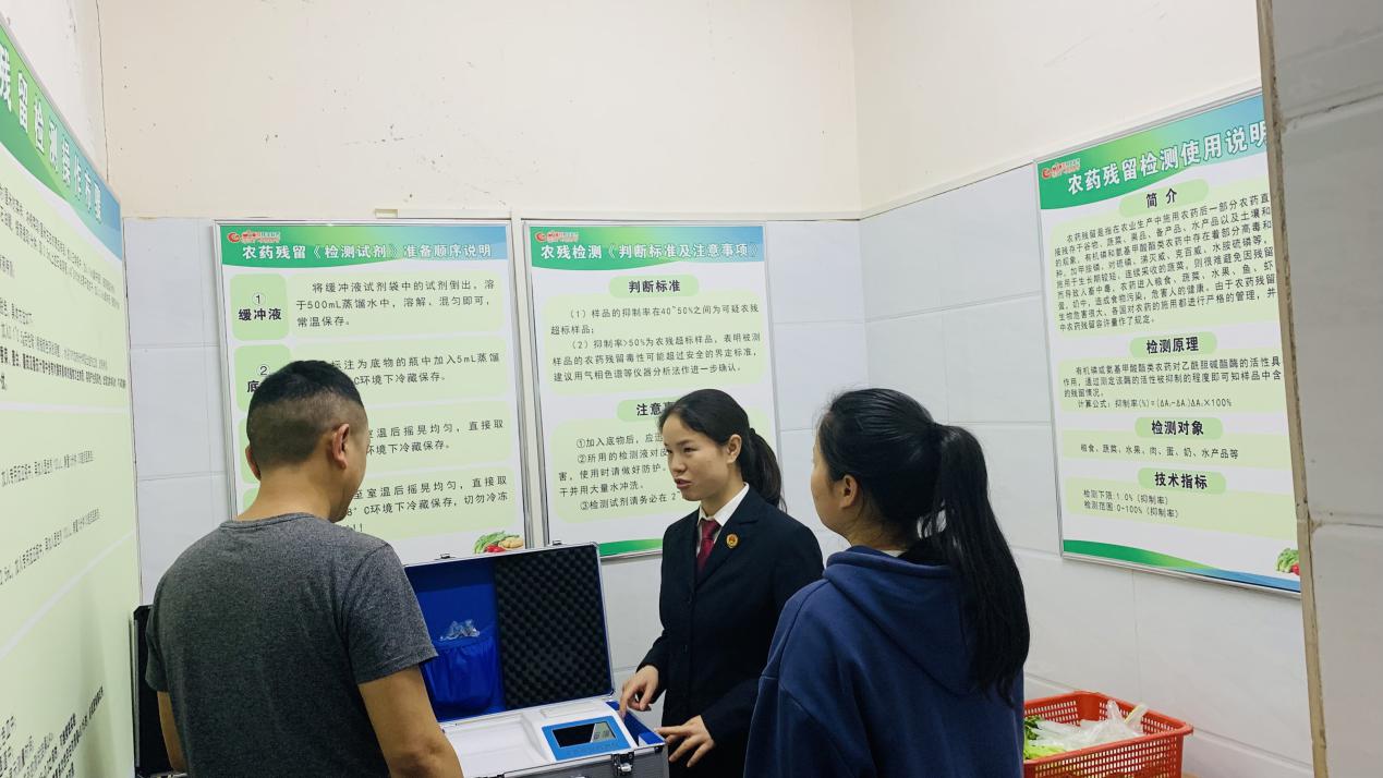 邀请志愿者一起回访。