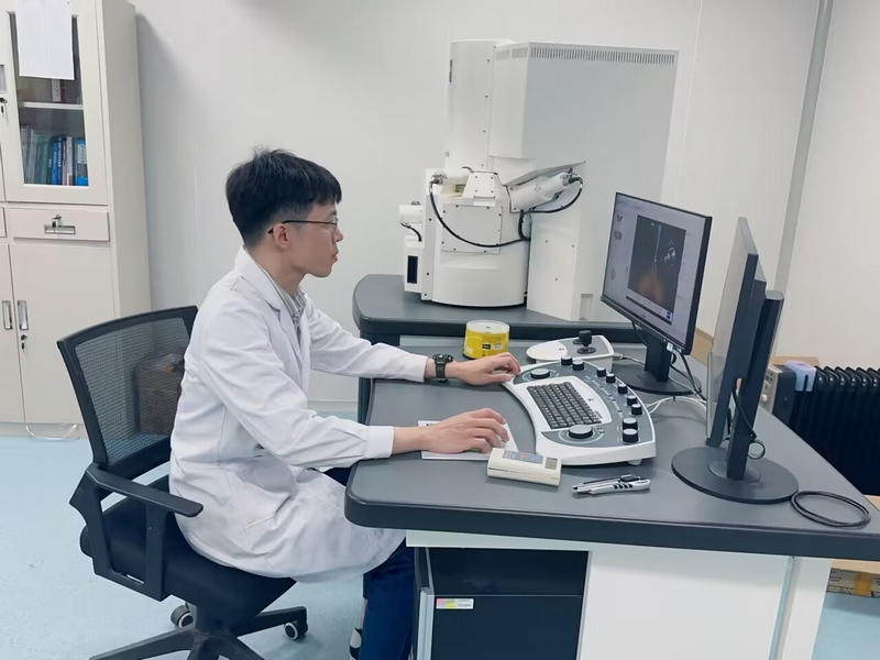 黔南師院慈成剛教授團隊成果在《JACS》期刊上發表。黔南民族師范學院供圖