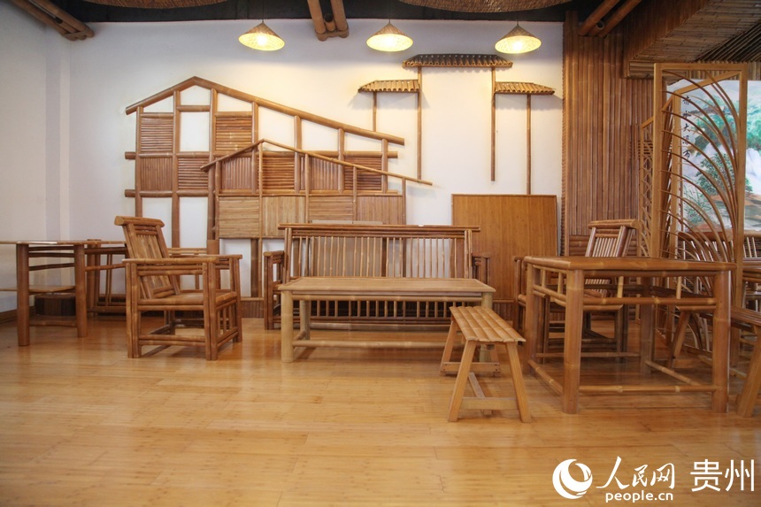 全竹家具。人民网 龙章榆摄