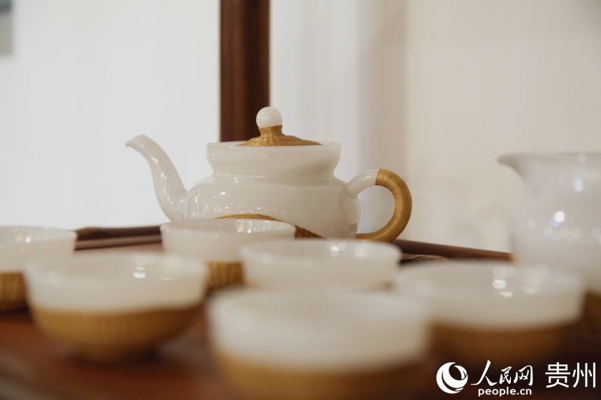 竹茶具。人民网 龙章榆摄