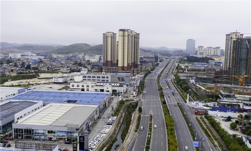 清鎮市物流新城園區一角。劉曉麗攝