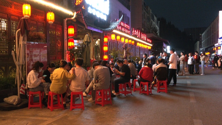 安顺经开区餐饮市场渐回暖 商户发展信心足。