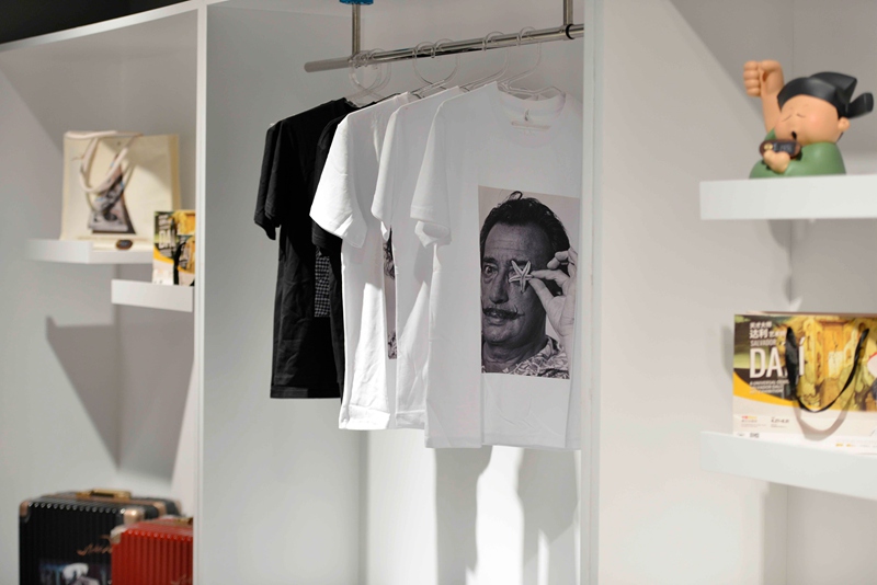 7 展会现场文创产品